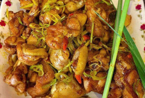 Fried Chicken with lemongrass and chilli