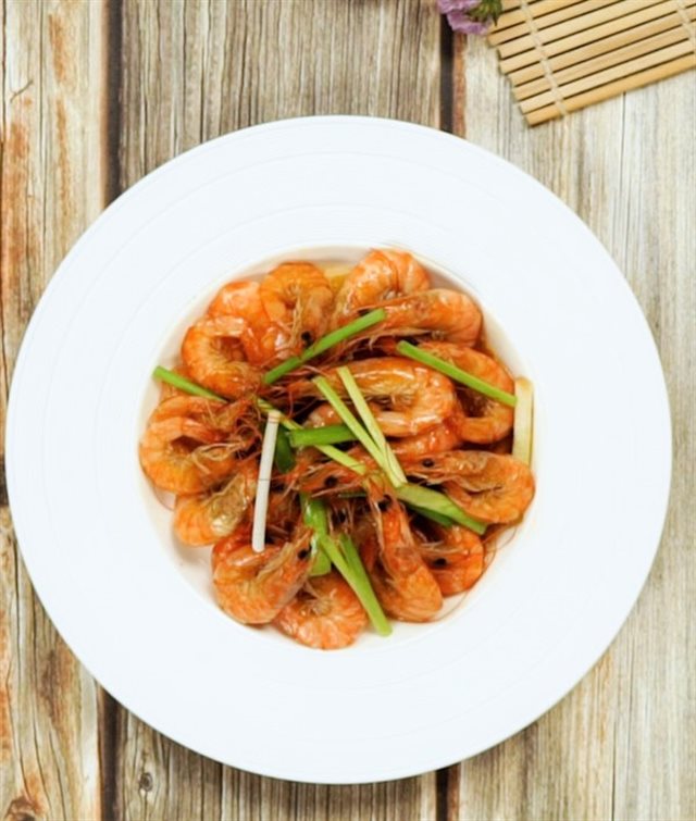 Stir Fried Shrimp with Onions